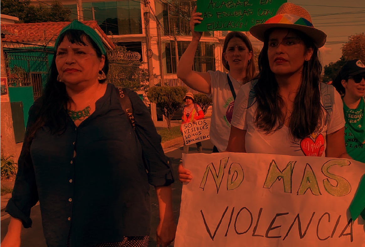 defensoras marchando